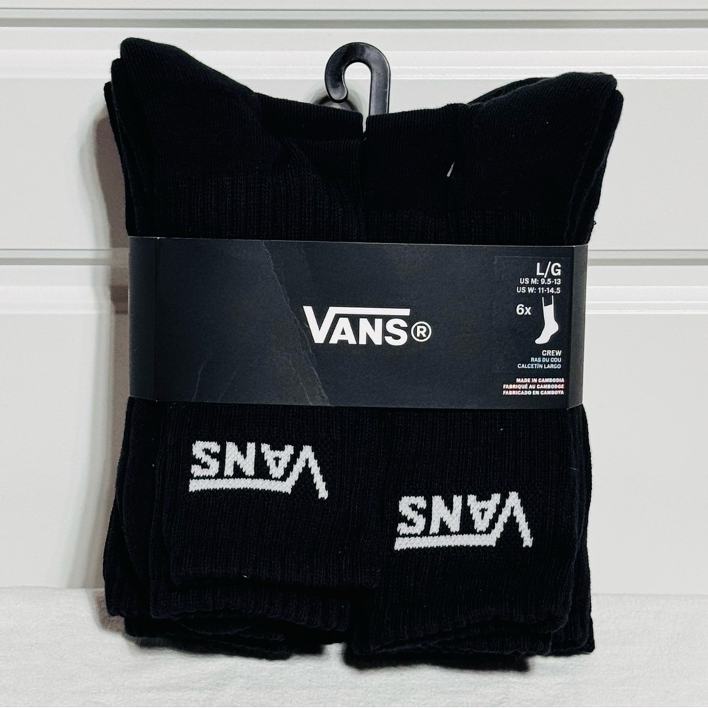 NWT Vans Black Crew Socks – Pack of 6